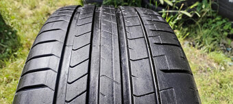 Letné pneu 265/40 R22 + 295/35 ZR22 --- PIRELLI - 2