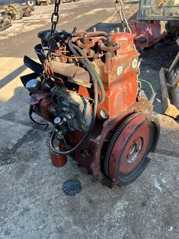 Predám motor 5201 Zetor major 5211 5245 3 valec - 2