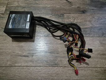 Predám Zalman 600W ZM600-LXII - 2