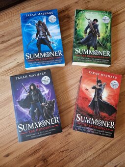Taran Matharu - Summoner (séria) - 2