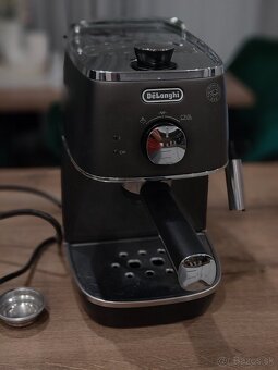 Pákový kávovar delonghi - 2