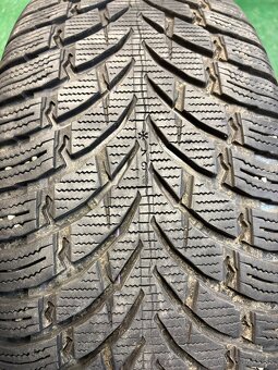 265/60r18 Zimne nokian - 2