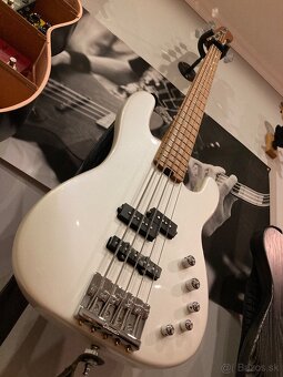 Charvel San Dimas Pro-mod 5 + Darkglass tone capsule - 2