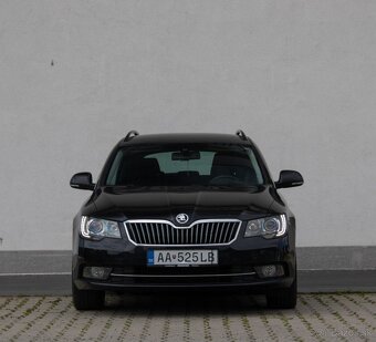 Škoda Superb Combi 2.0 TDI CR 170k Elegance 4x4 DSG - 2