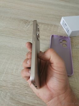 Honor 400 8gb 256gb desert gold za 300€ - 2
