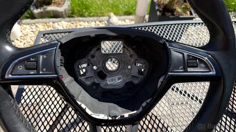 Multifunkčný kožený volant škoda octavia 3 - 2