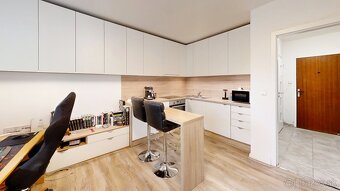 Garsónka s lodžiou–Oravská,ZA - 2