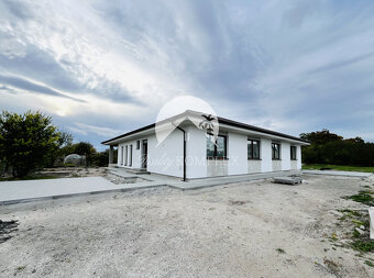 Reality KOMPLEX s.r.o., Vám ponúka na predaj 4-izbový dvojdo - 2