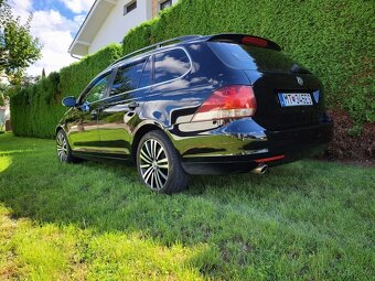 Volkswagen Golf 6 Variant 1.6 TDI Highline - 2