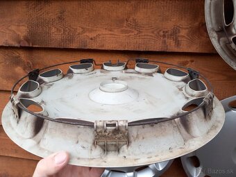 Puklice, poklice Volvo, Sada 9173282 - 2