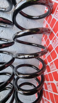 FEBI BILSTEIN 39512 Prużina podvozku pre BMW E39 - 2