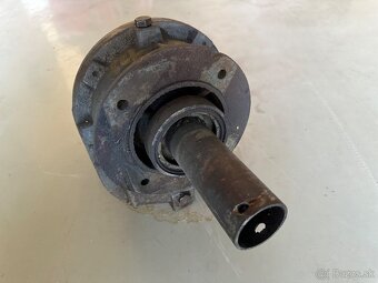 Elektromotor s prevodovkou - 2