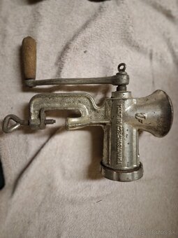 Mlynček na mäso - 2