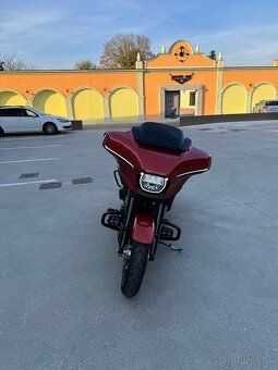 Predám Harley Davidson Street Glide 117 - 2