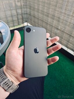 iPhone 16 - 2