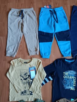 Nové tričká, tepláky, mikina, pyžamo veľ. 98/104 - 2