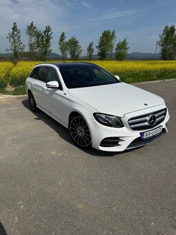 Mercedes Benz E220 AMG 4matic - 2