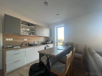 Priestranný 3 izbový apartmán v Modranke - 2