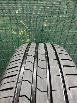 Vredestein Ultrac Satin 225/55 ZR17 101W XL - 2