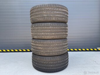Hankook ventus s1 evo3 SUV 285/45 R21 sound absorber - 2