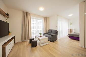1 izb. klimatizovaný byt s parkovacím miestom Lorinčík Háje - 2