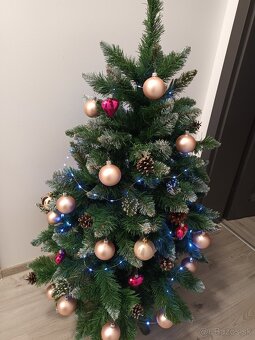 Predam vianocny stromcek vyska 130 - 2