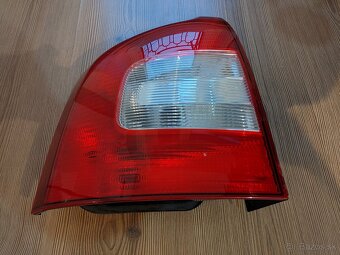 Octavia 2 combi ľavé zadné svetlá - 2