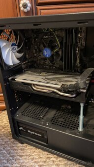 Herny PC i5 3.3GHz RX580 nitro+ - 2