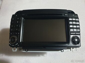 Predam autoradia na Mercedes C ,E,S - 2
