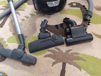 Predám plne funkčný vysávač Electrolux - 2