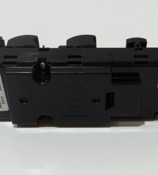 Ovladanie okien Bmw E60, E61, X3 E83 - 2