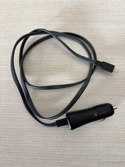 Predám autonabíjačku na IPhone - 2