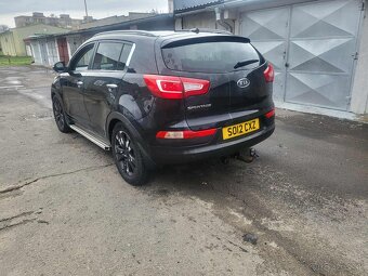 Kia Sportage.2.0 CRDI .4X4 100KW - 2