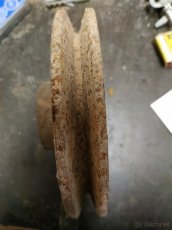 Remenice +ozubené kolečko. - 2