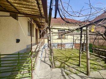 Predaj rodinného domu, Ňárad, pozemok 1580 m2 - 2