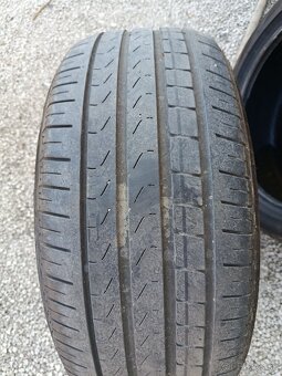 225/45 R17 - 2