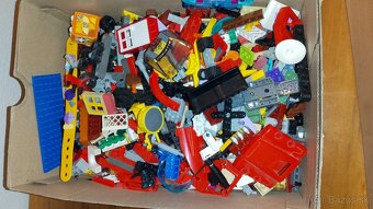 Rôzne LEGO + LEGO Technic Dodge Charger" (42111) - 2