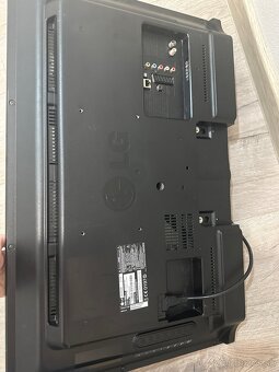LG televízor 32LN570R - 2