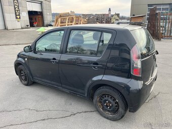 Daihatsu Sirion 1.3 i 4×4 model 2010 - 2