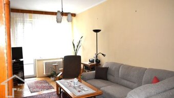 Rezervovaný...3 izbový tehlový byt s balkónom - 2
