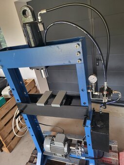 Hydraulický lis - 2