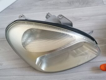 Daewoo Nubira predné svetlá - 2