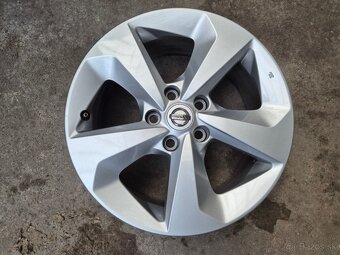 5x114,3 r17 ET40 x 7J elektróny originál NISSAN - 2