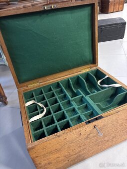 Drevená truhlica z masívu – rustikálna, ručne robená - 2