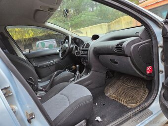 Peugeot 206 - 2
