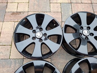 Predám org.hlinikové disky-Skoda-R16 - 2