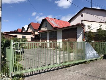 Dám do prenájmu budovu s garážami,skladové priestory Tvrdoší - 2