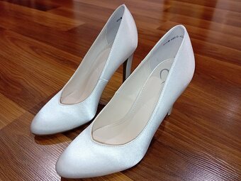 Predám dámske lodičky vel.36 - 2