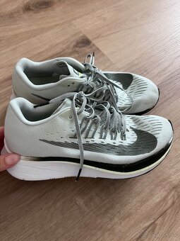 Dámske Nike bežecké tenisky - 2