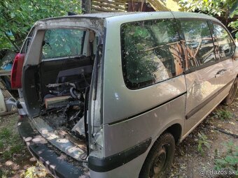 Rozpredám Peugeot 807 - 2